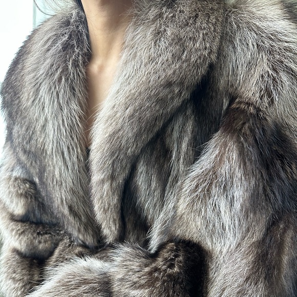 VTG Fur Coat - Picture 7 of 11